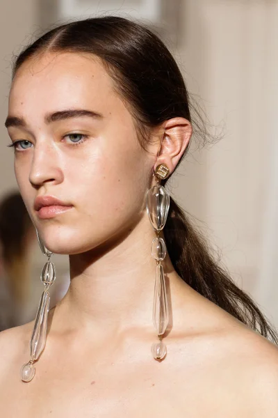 Look 33